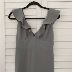 LULU’S RUFFLE TRUMPET LIGHT GREY BRIDESMAID DRESS